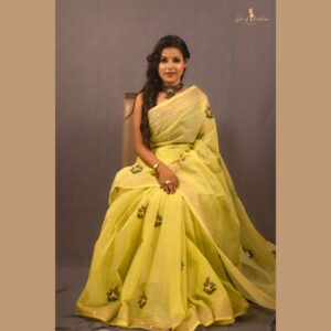 Elegant Half Tussar Saree - A Touch of Tradition