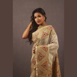 Ari and Kashmiri Stitch R Silk Saree with Blouse Piece