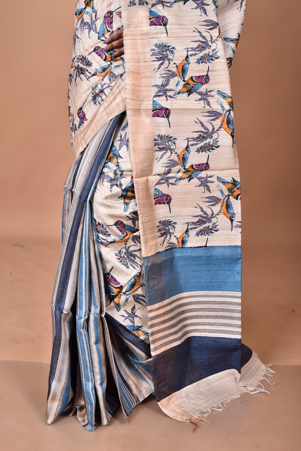 Exclusive Collection tossor saree with Blouse piece - Image 5