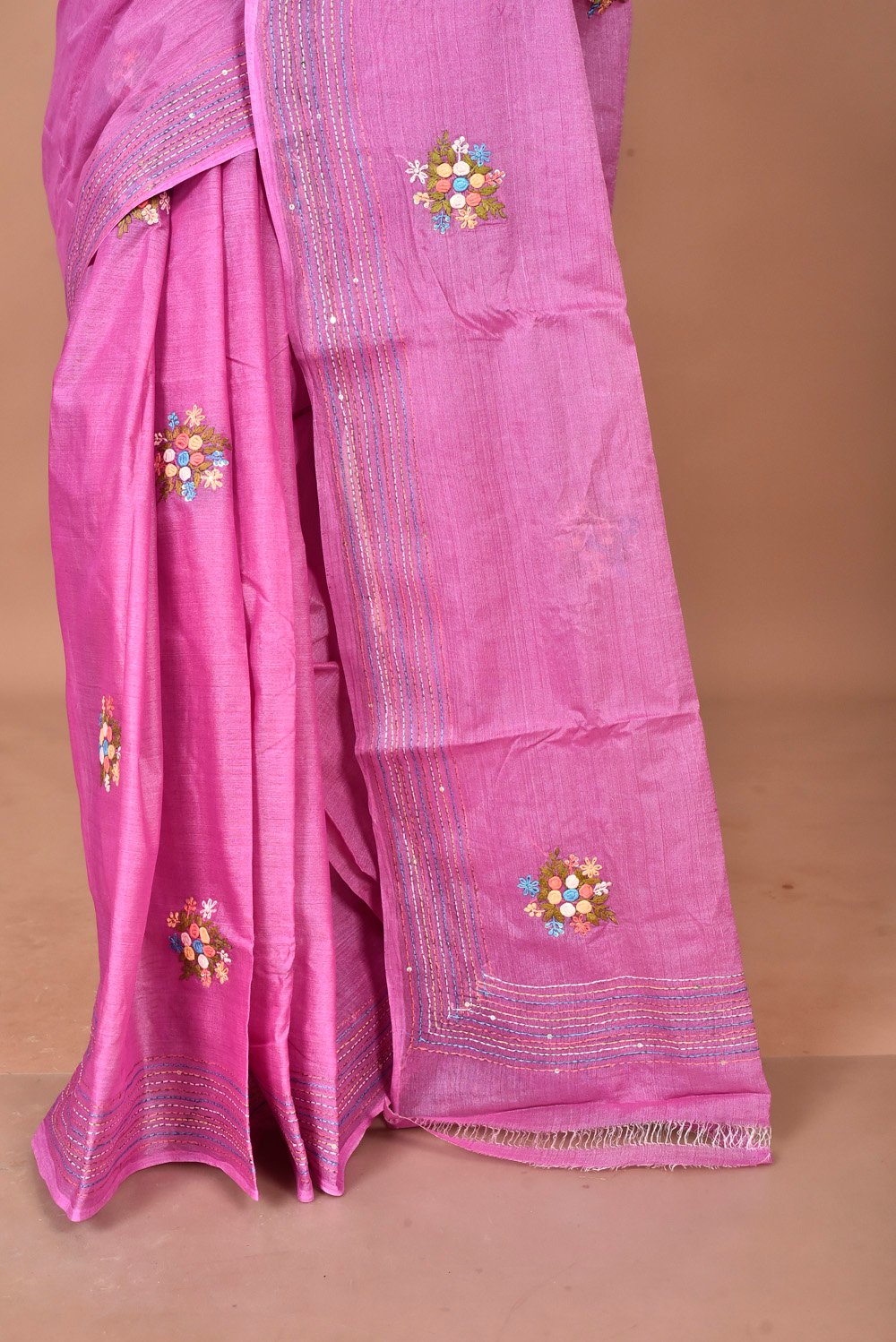 Half Tossor bulian knot Buta par anchol Katha with sequence work with Blouse piece saree - Image 4