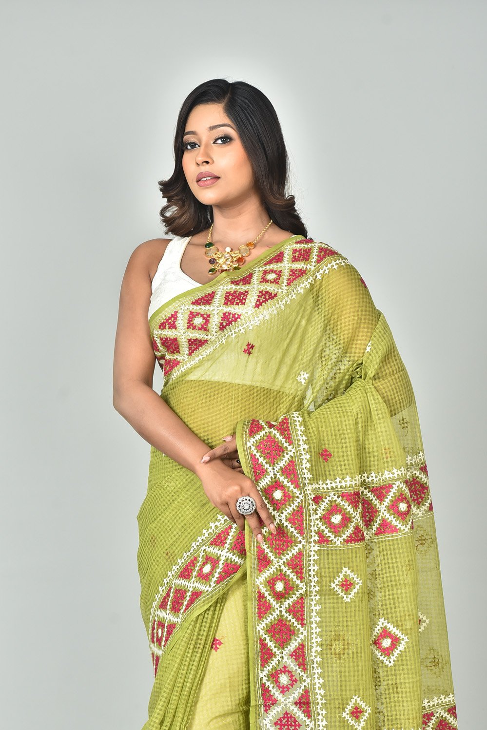 Resom check saree Gujarati Stitch (Hand Embroidery) - Image 7