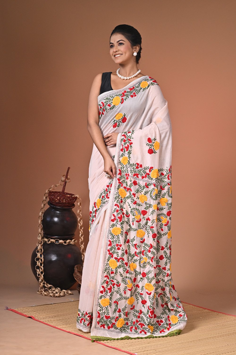 Phulkari Work Maheshwari Silk Saree with Blouse Piece - Image 5